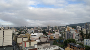 Notícia - Quinta-feira de tempo nublado no sul catarinense 