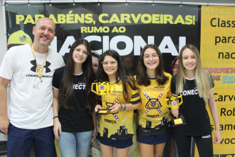 Notícia - Carvoeiros Robots garante vaga em etapa nacional