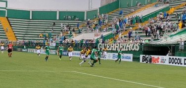 Notícia - Em jogo fraco, Chapecoense e Criciúma ficam no empate