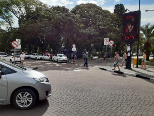 Notícia - Calor de rachar: Criciúma tem três dias seguidos com sensação acima dos 40°C