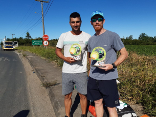 Notícia - Sorte no jogo, azar no trânsito: dupla vence torneio e bate o carro