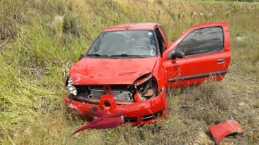 Notícia - Dois veículos colidem na Via Rápida, em Içara