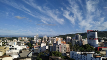 Notícia - Volta o calor na região: temperaturas não baixarão de 30ºC