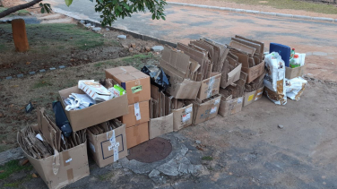 Notícia - No bairro Ceará, lixo reciclável não é coletado há quase três semanas 