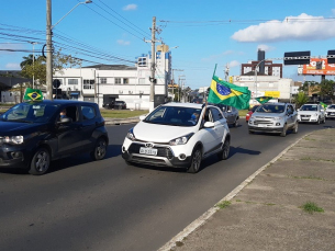 Notícia - Carreata pró-Bolsonaro toma a Avenida Centenário (VÍDEOS)