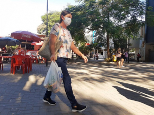 Notícia - Provadores liberados nas lojas de roupa de Criciúma 