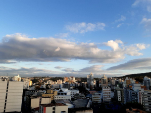 Notícia - Frente ainda mais fria aproxima-se do Sul catarinense