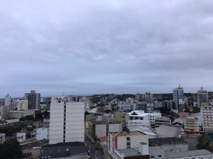 Notícia - Chuva não chega nesta segunda e deve ficar para quinta-feira