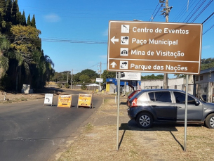 Notícia - Com obras, atenção ao trânsito na Santos Dumont (VÍDEOS)