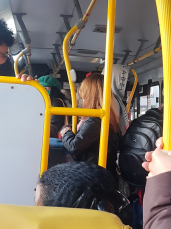 Notícia - Passageira reclama de superlotação de ônibus em Criciúma 