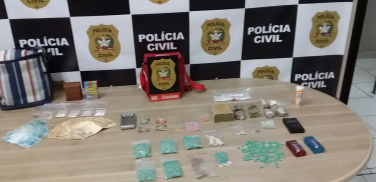 Notícia - Garçom é preso por tráfico de drogas em Criciúma