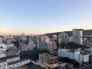 Notícia - Tardes quentes e noites frescas até o fim da semana 