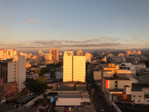 Notícia - Fim de semana será de sol e tardes não tão quentes 