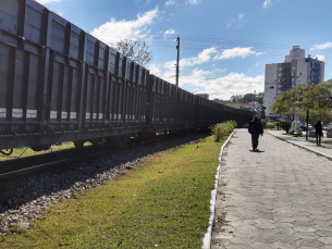 Notícia - Trem atropela uma mulher no centro de Morro da Fumaça