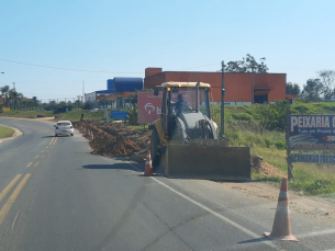 Notícia - Obras do esgotamento sanitário são retomados na Próspera