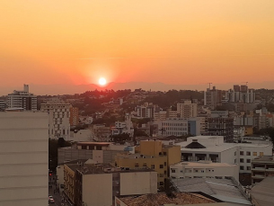 Notícia - Terça-feira será de tempo nublado