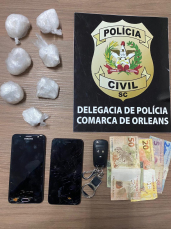 Notícia - Três homens são presos por tráfico de drogas em Orleans