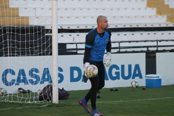 Notícia - Goleiro artilheiro e a confiança para ajudar o Tigre (VÍDEO)