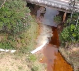 Notícia - Saer flagra crime ambiental em Criciúma (VÍDEO)