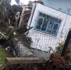 Notícia - Muitos estragos causados pela chuva na região (VÍDEO)