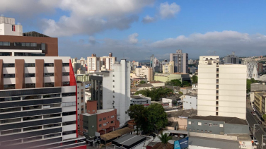 Notícia - Fim de semana de muito calor e com máximas beirando os 40ºC