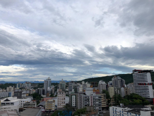 Notícia - Virada de ano será de bom tempo, vento sul e temperaturas agradáveis