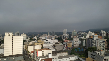 Notícia - Fim de semana será de sol e com máximas acima dos 30ºC