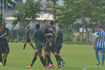 Notícia - Próspera vence jogo-treino contra aspirantes do Avaí