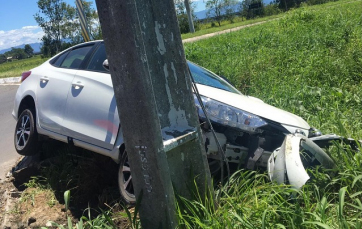 Notícia - Acidente é registrado na BR-101, em Araranguá