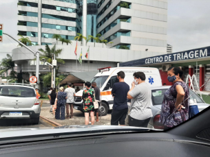 Notícia - Covid-19: Grande procura de pacientes causa filas no Centro de Triagem