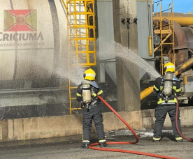 Notícia - Incêndio é registrado na usina de asfalto de Criciúma