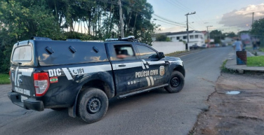 Notícia - Três são presos por roubos de veículo e contra entregadores de lanches