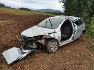 Notícia - Motorista fica presa em ferragens após acidente de trânsito no extremo sul 