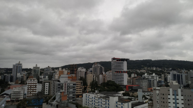 Notícia - Terça-feira de tempo frio e nublado em Criciúma e região