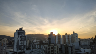 Notícia - Madrugada fria em Criciúma, temperaturas negativas na Serra 