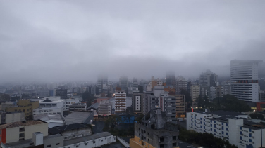 Notícia - Quarta-feira de chuva forte em toda Criciúma e região