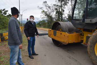 Notícia - Siderópolis finaliza operação tapa-buracos em três vias