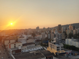 Notícia - Termômetros chegaram a 31ºC nesta terça-feira na região