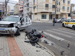 Notícia - Acidente de trânsito deixa jovem ferido 