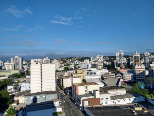 Notícia - Chuva e calor predominam na região