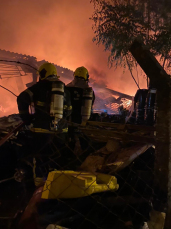 Notícia - Bombeiros demoram mais de 8 horas para conter incêndio em Içara