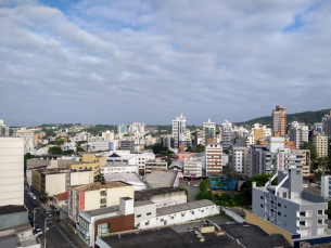 Notícia - Chuva deve reaparecer amanhã na região