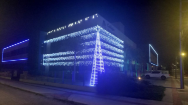 Notícia - Escola Adventista inaugura iluminação de Natal