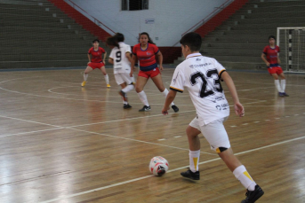 Notícia - Futsal masculino inicia com vitória nos Joguinhos Abertos