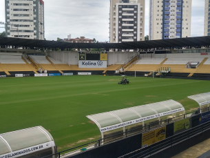 Notícia - Majestoso em obras: gramado em manutenção e pub à vista