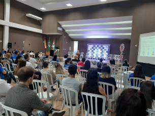 Notícia - Pais de autistas participam de palestra em Içara