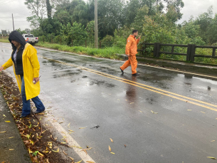 Notícia - Defesa Civil de Içara monitora a chuva nas ruas