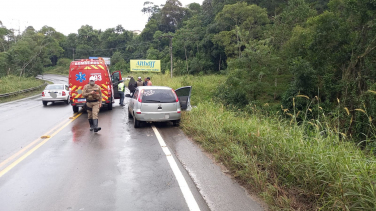 Notícia - Urussanga: Três veículos se envolvem em acidente na SC-108