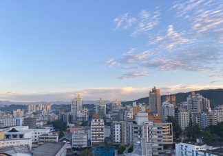 Notícia - Sol e céu claro marcam a quarta-feira no Sul de SC