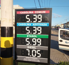 Notícia - Preço da gasolina segue baixando em Içara